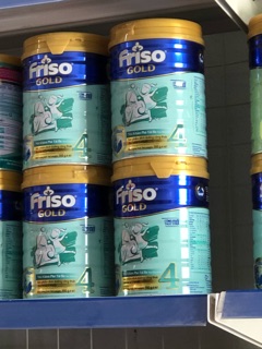 Sữa friso 4 900g