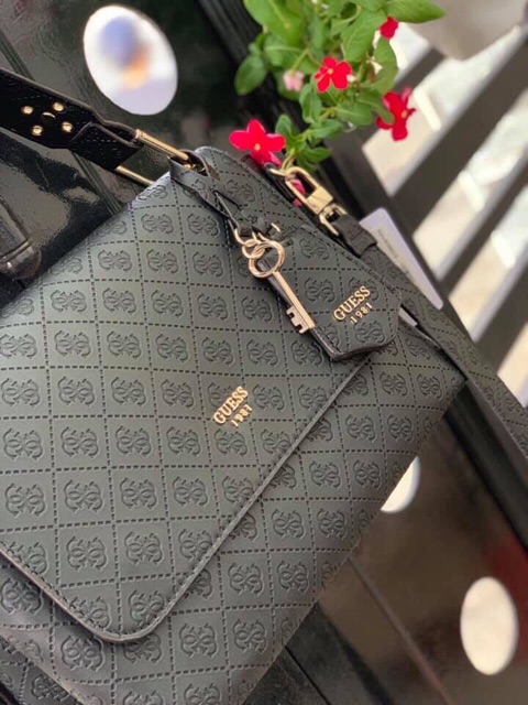 TÚI XÁCH GUESS CROSS BAG AUTHENTIC