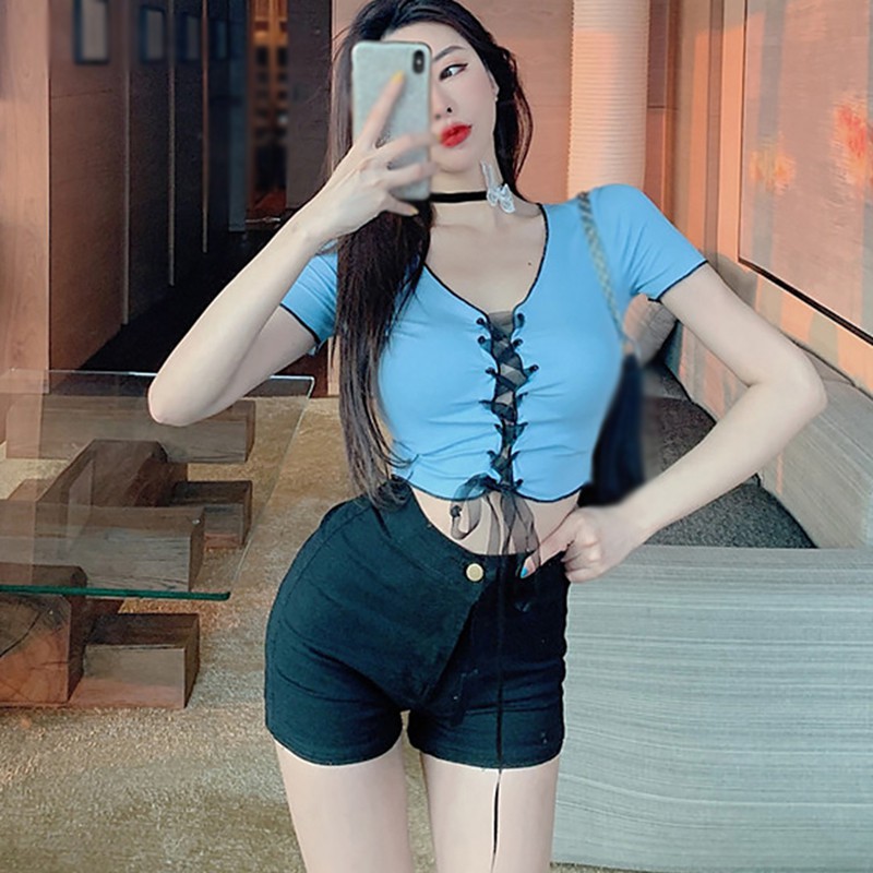 Áo Croptop Tay Ngắn Cổ Chữ V Thiết Kế Dây Rút Quyến Rũ