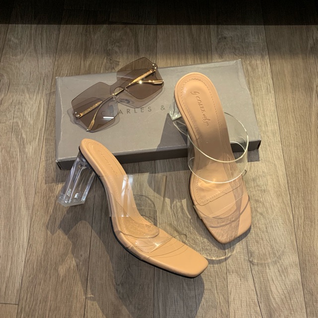 Guốc Gót trong 7P🎈🎈🎈