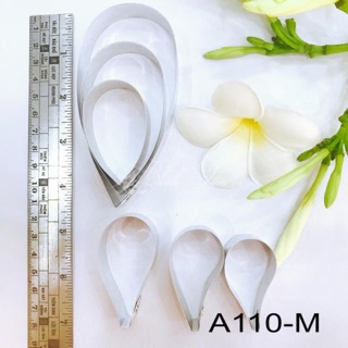 Khuôn hoa sứ trắng