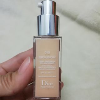 Kem nền Diorsnow 010 ( tester,unbox)