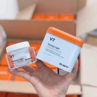 KEM V7 Toning Light MẪU MỚI NHẤT 2019