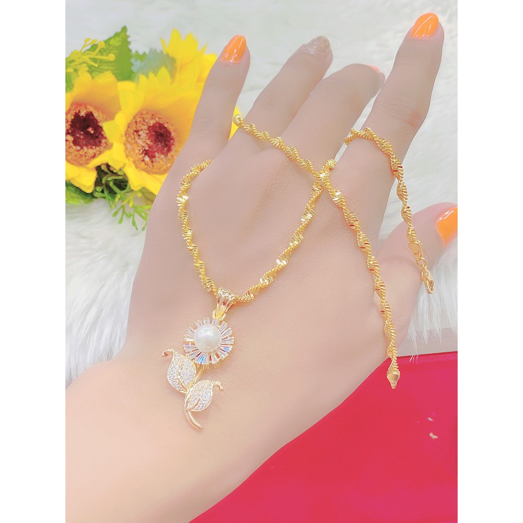 Mặt dây chuyền nữ UHA kiểu dáng sang trọng M1216147-120