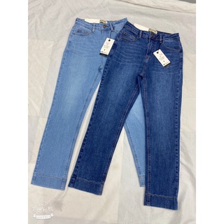 Quần jeans ống đứng lai to