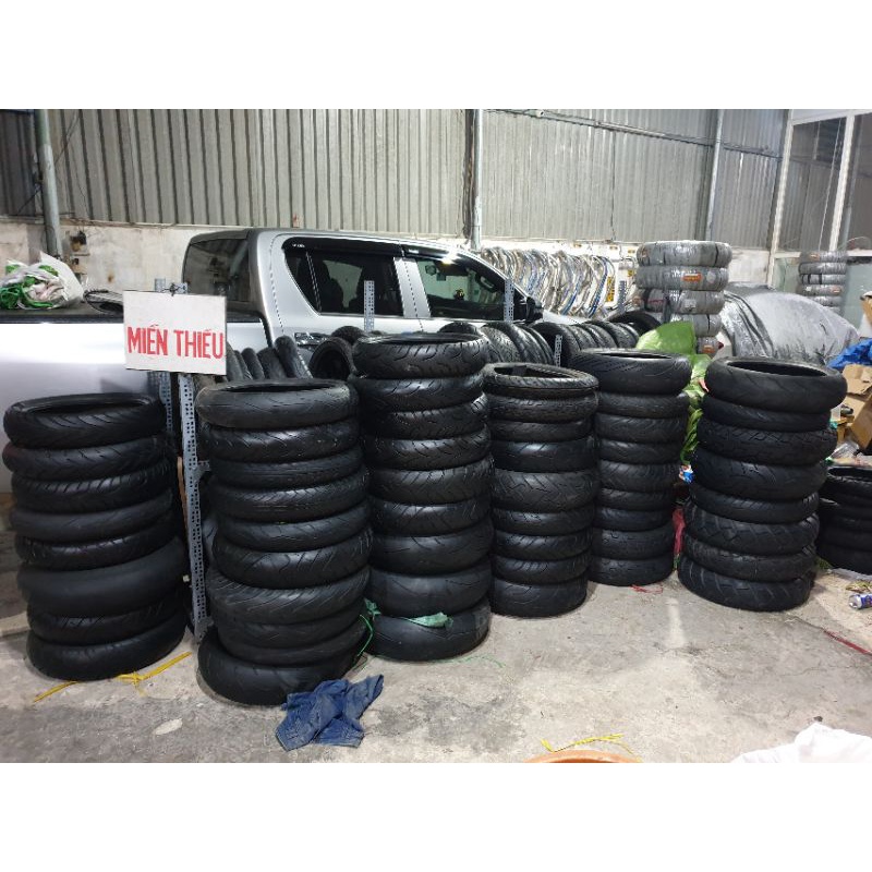 Cặp Lốp Xe Máy winer và exciter 150. hàng củ giá rẻ..còn đẹp