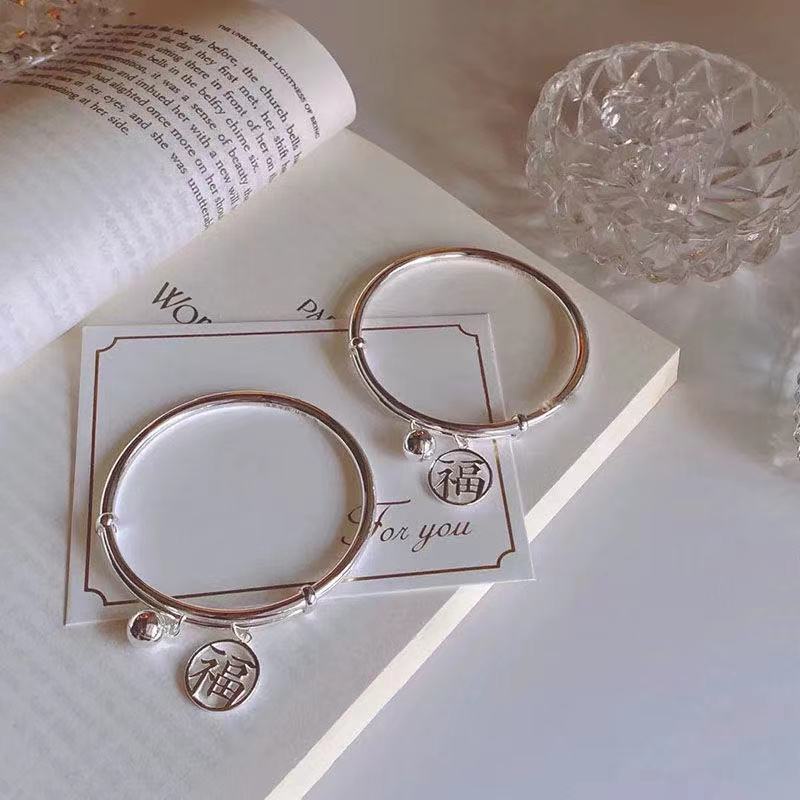 Vòng Tay Đính Chuông May Mắn Phong Cách Trung Hoa Cổ Điển