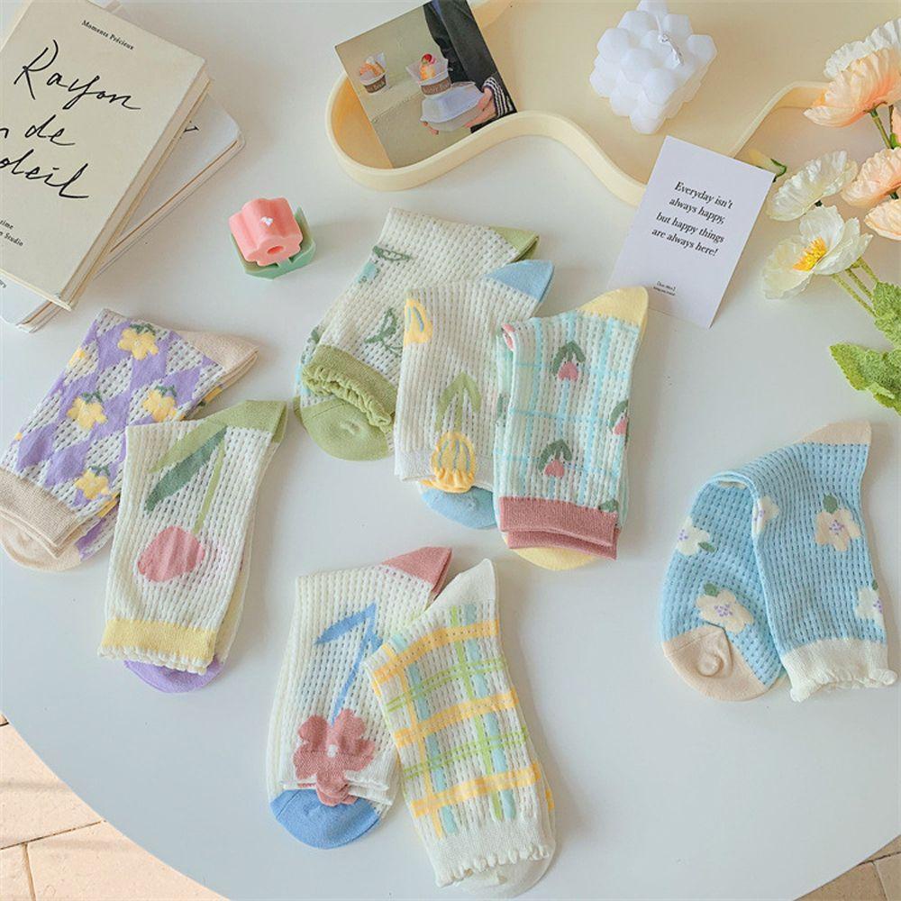 Vớ Họa Tiết Hoa Tulip Dễ Thương Thời Trang Nhật Bản Cho Nữ