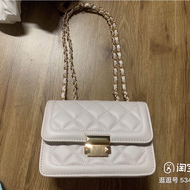 𝐓𝐮́𝐢 𝐪𝐮𝐚𝐢 𝐱𝐢́𝐜𝐡 𝐡𝐚𝐢 𝐧𝐠𝐚̆𝐧 𝐩𝐡𝐨𝐧𝐠 𝐜𝐚́𝐜𝐡 𝐇𝐚̀𝐧 𝐐𝐮𝐨̂́𝐜