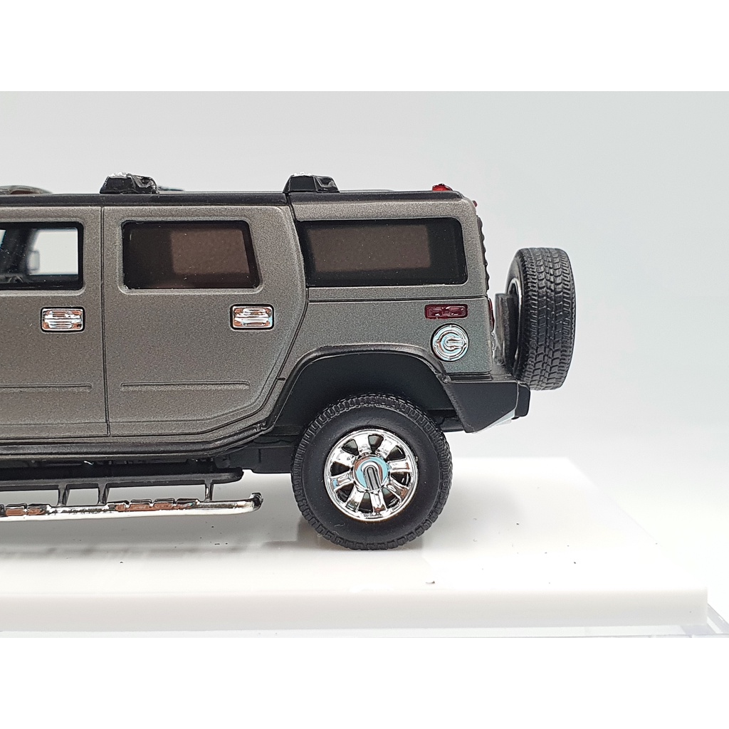 Xe Mô Hình Hummer H2 2008 Tỉ lệ 1:64 Hãng sx Motor Helix ( Xám )