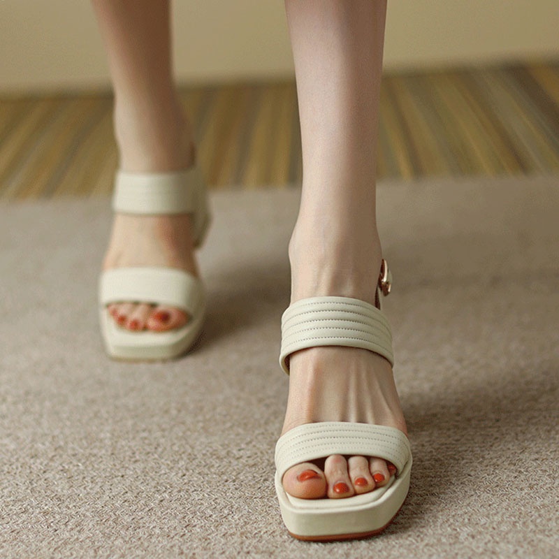 Giày cao gót IELGY phong cách retro Pháp cho nữ