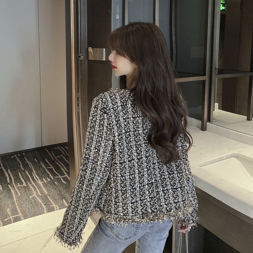 Áo khoác thân ngắn phối tua rua sang trọng thời trang mùa thu cho nữ