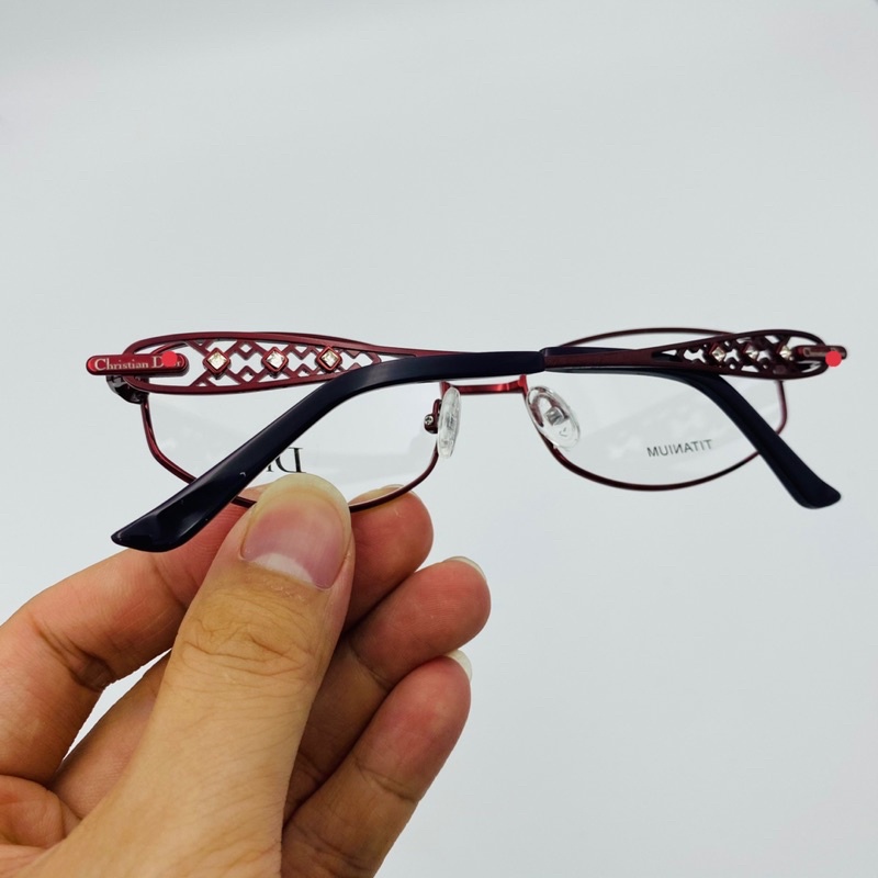 Gọng kính nữ cao cấp titanium tinh khiết Italy .Kinh mat Elily