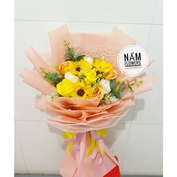 Bó hoa hồng phối hướng dương siêu đẹp và sang trọng ạ