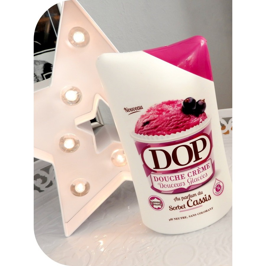 Sữa tắm DOP mềm mại với hương thơm của blackcurrant