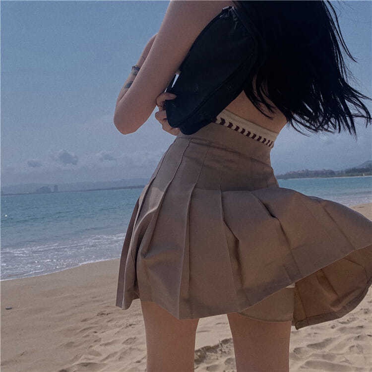 European and American sling vest women's dress in summer hot girls with a short back with a knitted top inside and outside