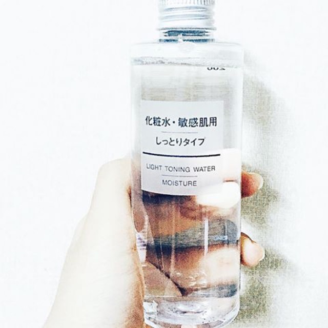 Toner Muji Light Toning Water High Moisture