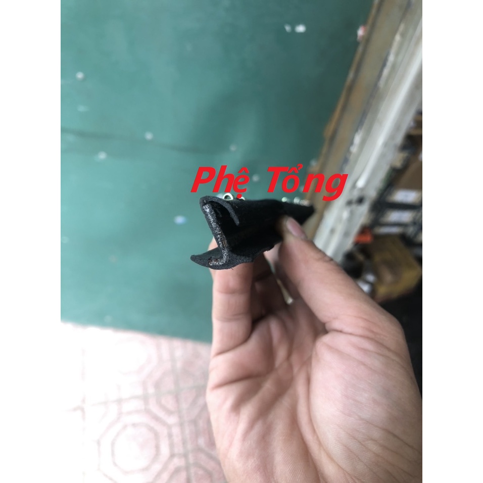Nẹp Chân kính cánh cửa trong và ngoài Suzuki carry 7 chỗ, Suzuki carry 500kg giá bán 1 bộ 4 cái
