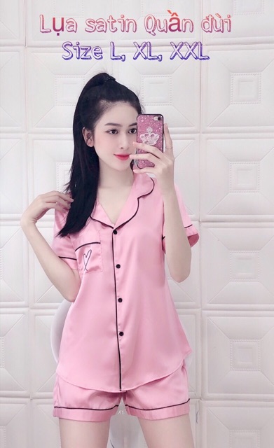 Bộ ngủ lụa satin quần đùi tay cộc victoria