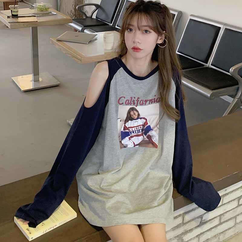 COZOK Áo Thun Tay Dài Trễ Vai Hoạ Tiết Chữ Thiết Kế Dáng Rộng Thoải Mái