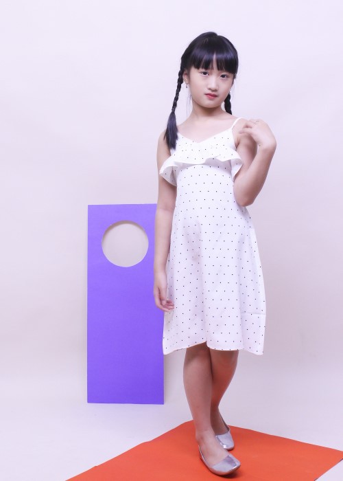 Đầm maxi hai dây bèo ngực chấm bi trắng bé gái Jadiny