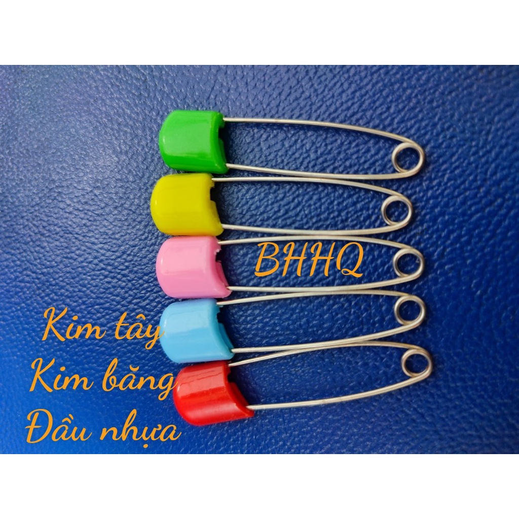 10 cái kim tây nhựa - kim băng nhựa đủ màu sắc tiện lợi.