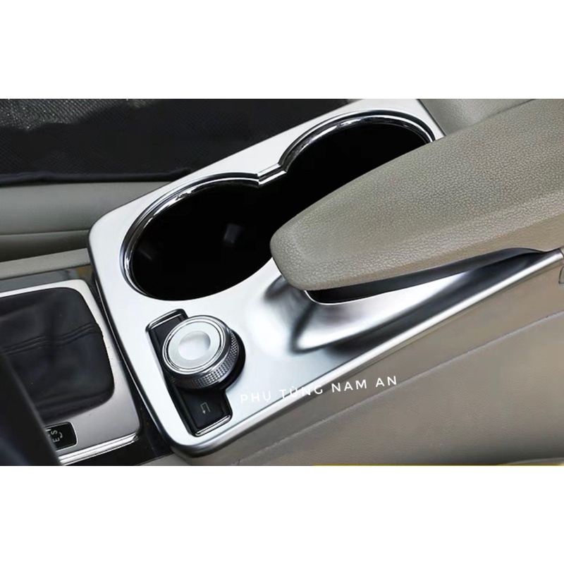 ỐP BỆ TỲ TAY MERCEDES C-W204/GLK