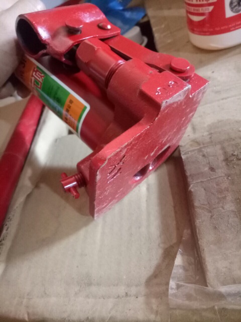 Sản phẩm gia đình làm: kích ô tô 3 tấn rin nâu