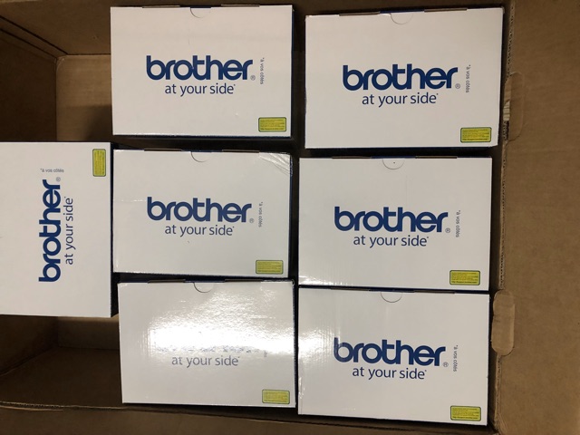 Máy in tem nhãn Brother QL-700 | BigBuy360 - bigbuy360.vn