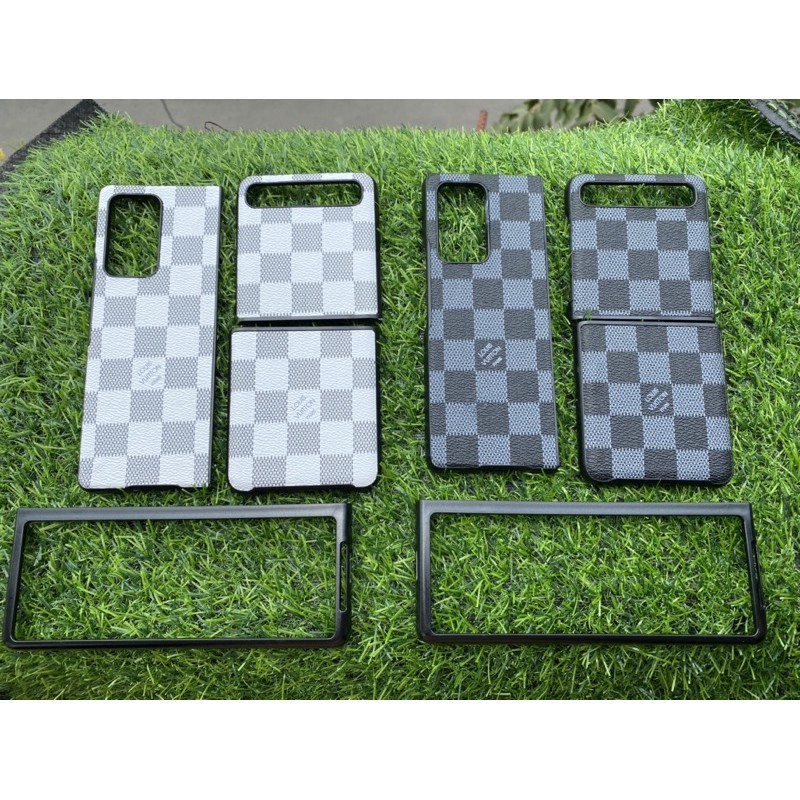 Ốp LV Samsung Fold3/Fold2/Fold/Zflip3/Zflip có logo (đặc biệt)