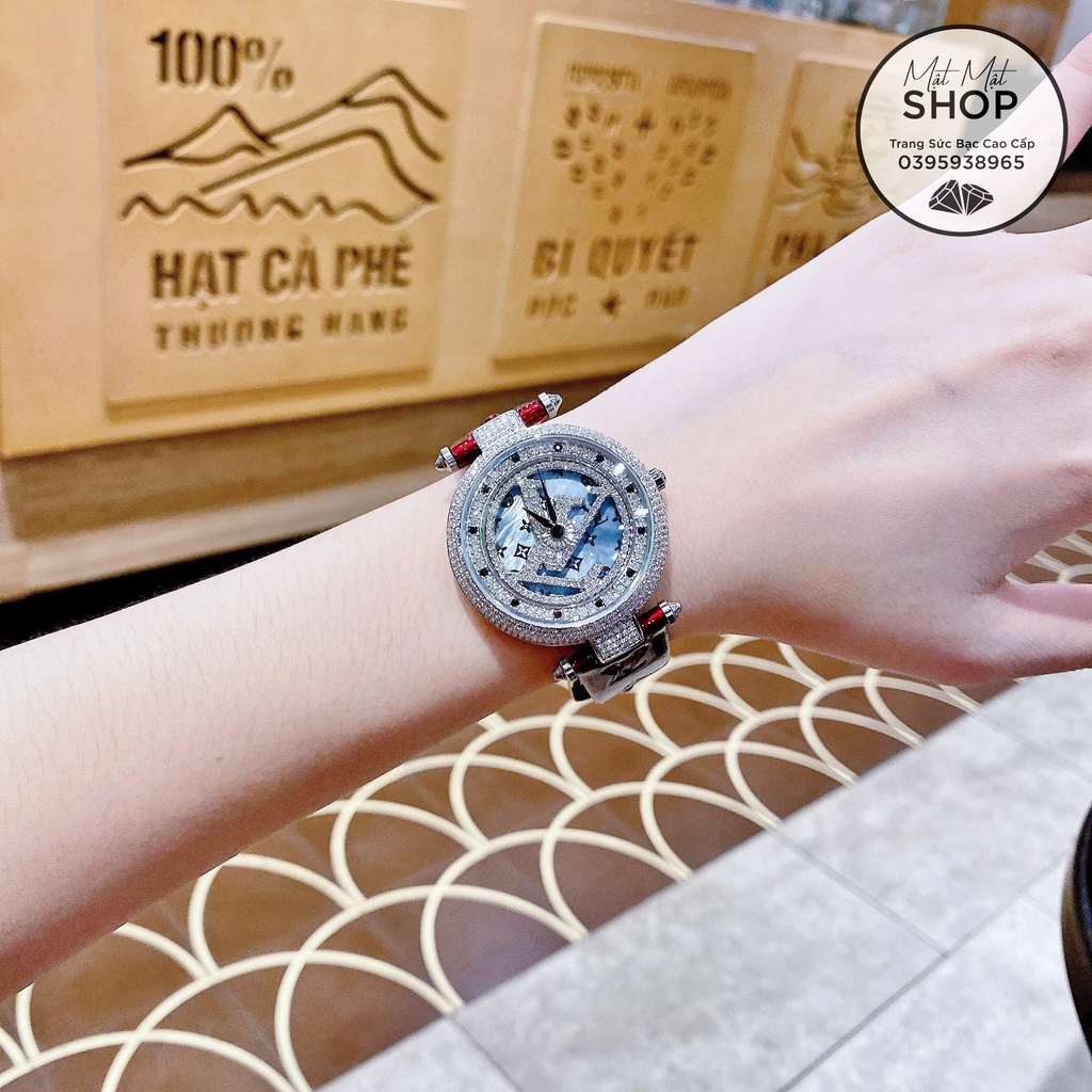 Đồng hồ nữ LOUIS VUITTON XOAY ĐỒNG TRỤC quý phái cho giới nữ