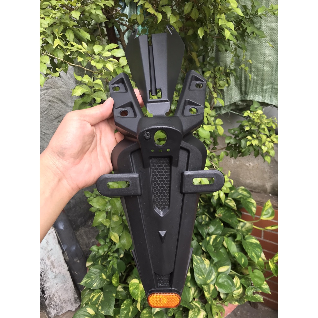 Chắn bùn Exciter 150, Dè Malaysia Ex 150 tặng kèm mắt mèo đồ chơi Ex150