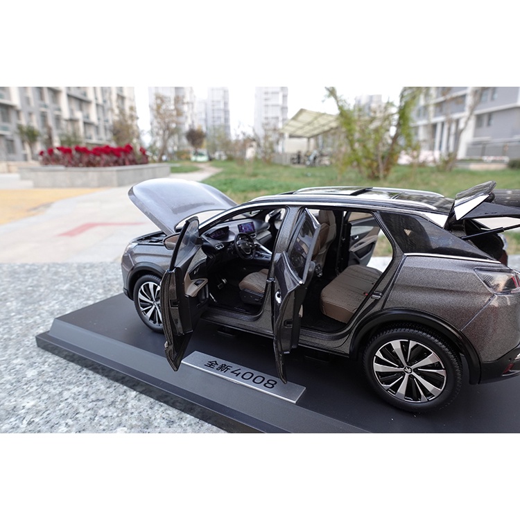 Mô hình xe Peugeot 4008 1:18