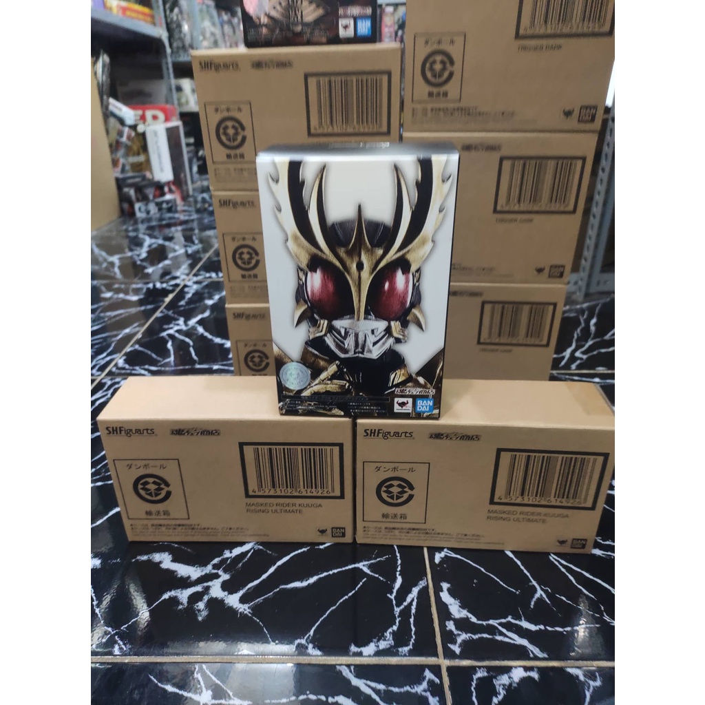 MÔ HÌNH HIỆP SĨ MẶT NẠ KUUGA SHF  KAMEN RIDER KUUGA ULTIMATE RISING