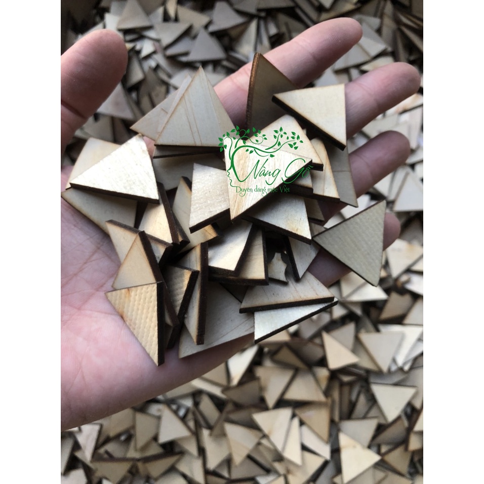 Set 50 miếng gỗ hình tam giác dùng để trang trí, làm đồ handmade, làm biển trang trí Terrarium