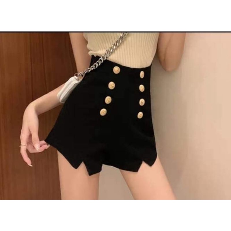 Quần đùi kaki lưng cao nữ đính khuy hai bên co giãn thoải mái ,có khéo khoá đằng sau( 2tông màu trắng, đen )