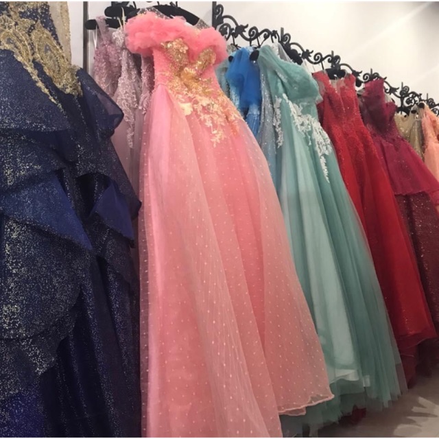 Váy cưới thanh lý