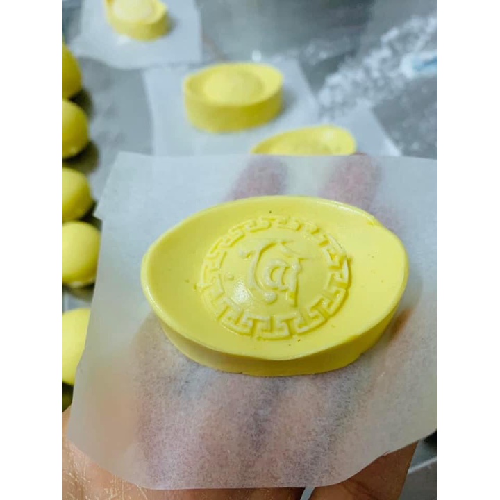 Khuôn nhấn trung thu lò xo 150gram 4 mặt hình thỏi vàng chữ Phúc - Lộc - Thọ -Tài