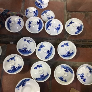BÁT SÂM UỐNG TRÀ
