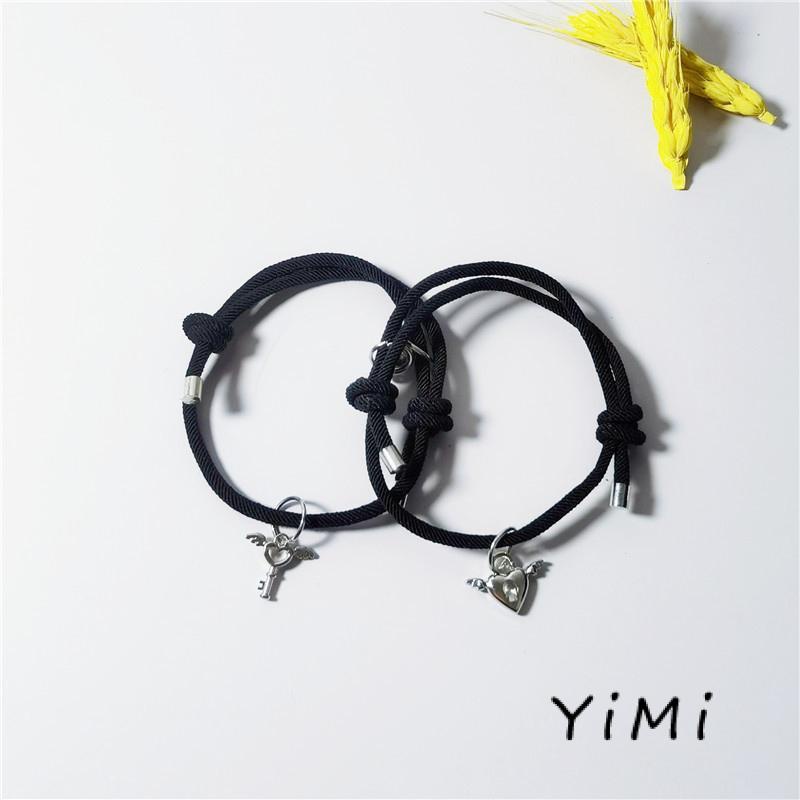 Đôi cánh tình yêu nam châm Thu hút cặp đôi vòng tay