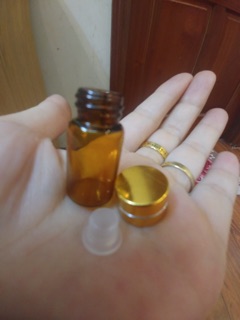 COMBO 100 LỌ 3ML GỒM NÚT