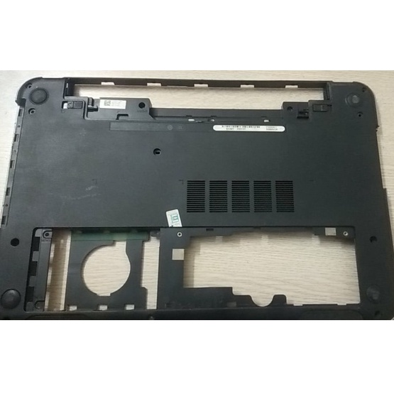 Thay thế Vỏ cũ laptop Dell Inspiron 15R-5521
