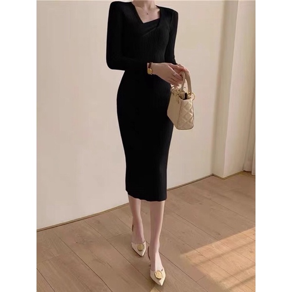 Đầm len nữ cổ chữ V có vạt chéo, ôm body dáng dài, màu be, đen, nâu tôn dáng, sáng da