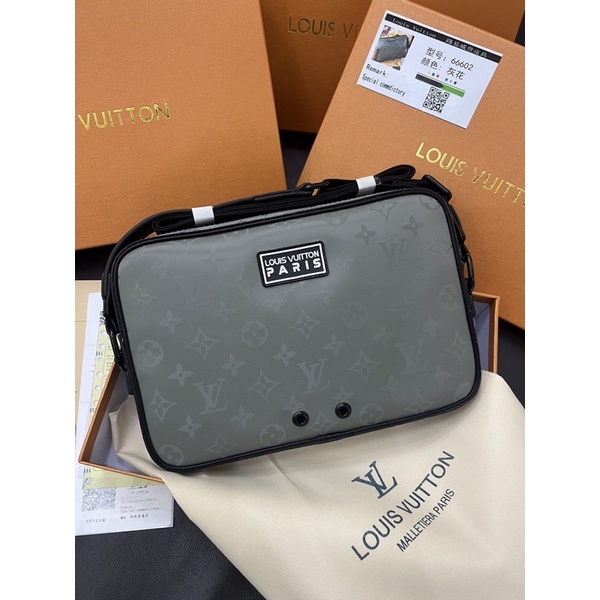 Lv Messenger for men Kích thước : 26cm 3 màu , dây đeo dài thêu logo fullbox bill da đẹp giá vừa tầm