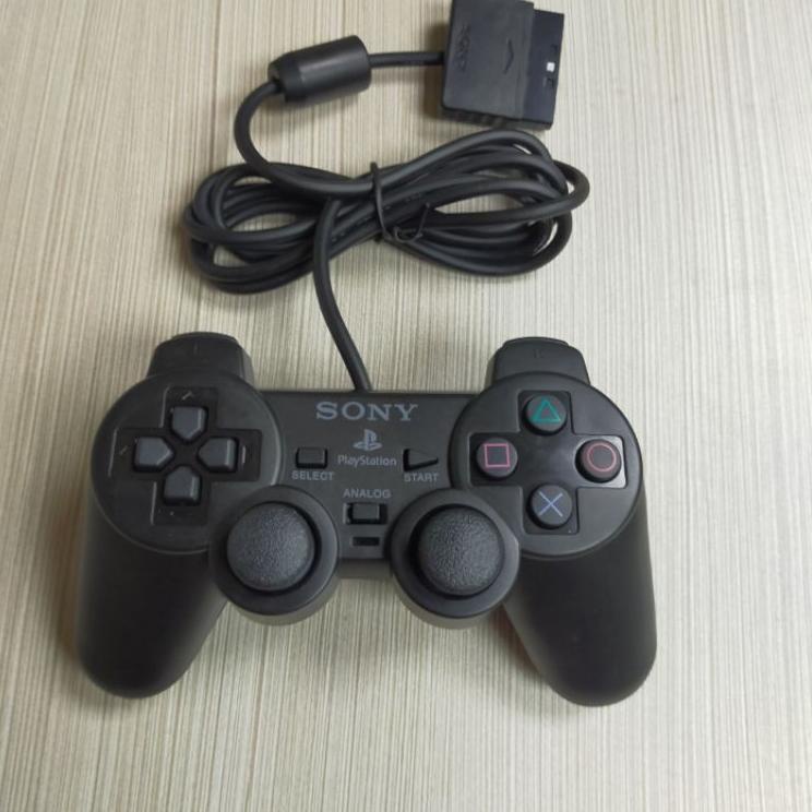 8.8 F⚡Máy rung màu đen Sony TW Playstation 2