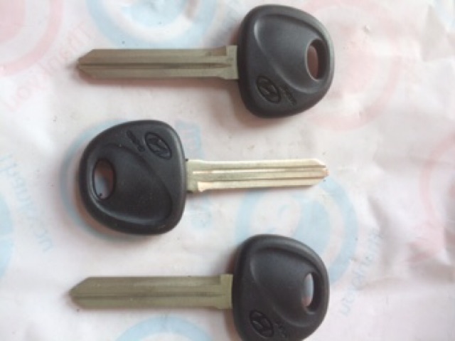 Combo 3 phôi chìa khoá HYUNDAI ( loại không vai rảnh phải )