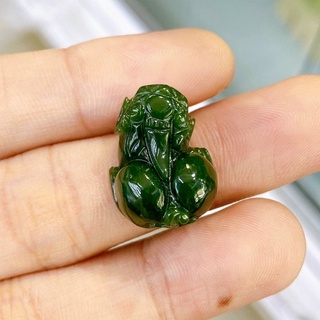 Dây chuyền mặt tỳ hưu ngọ.c bích kèm dây dù đeo cổ