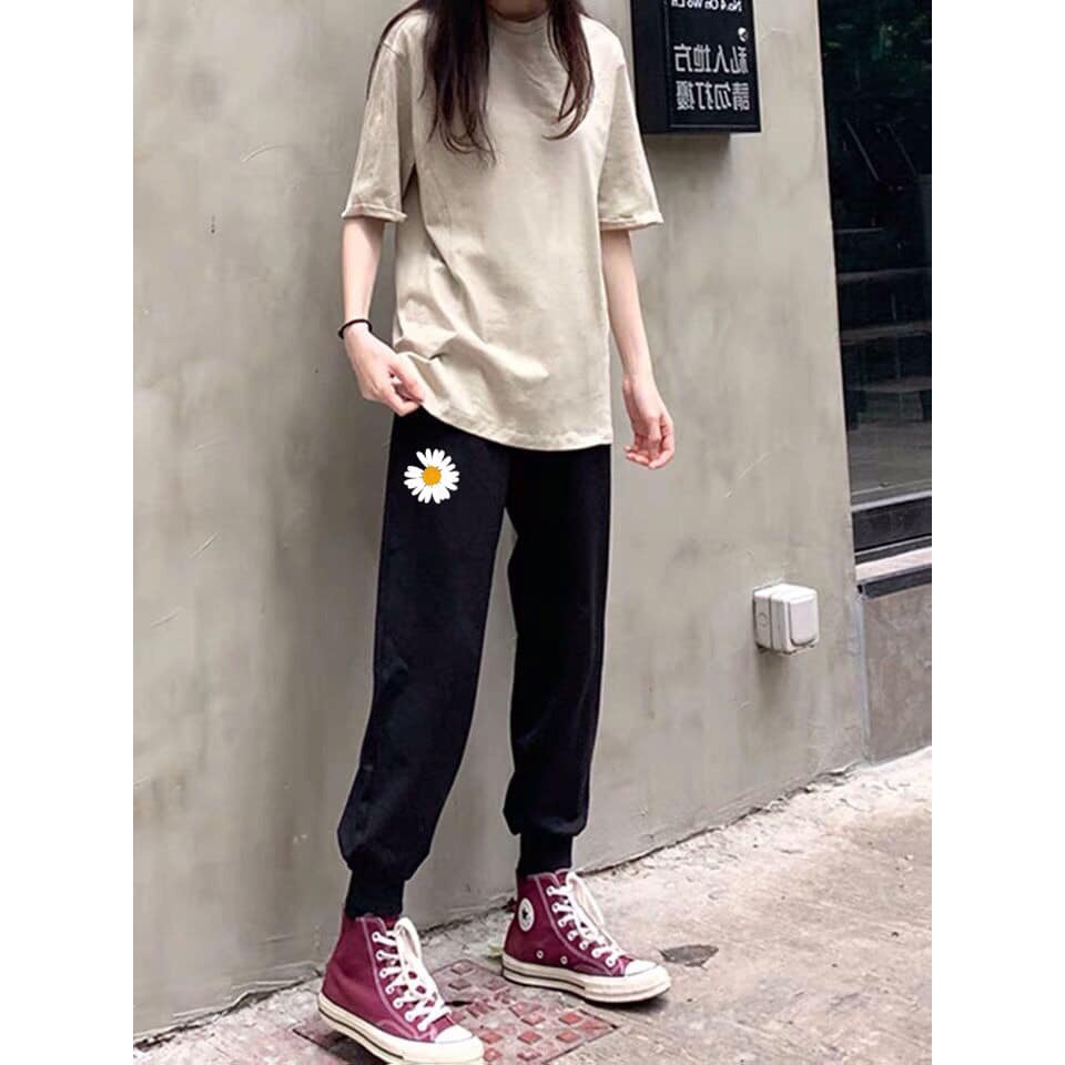 QUẦN JOGGER NAM NỮ HOA CÚC HÀN QUỐC HOT - QUẦN BOOM THỤNG THÊU HOA XÁM ĐEN