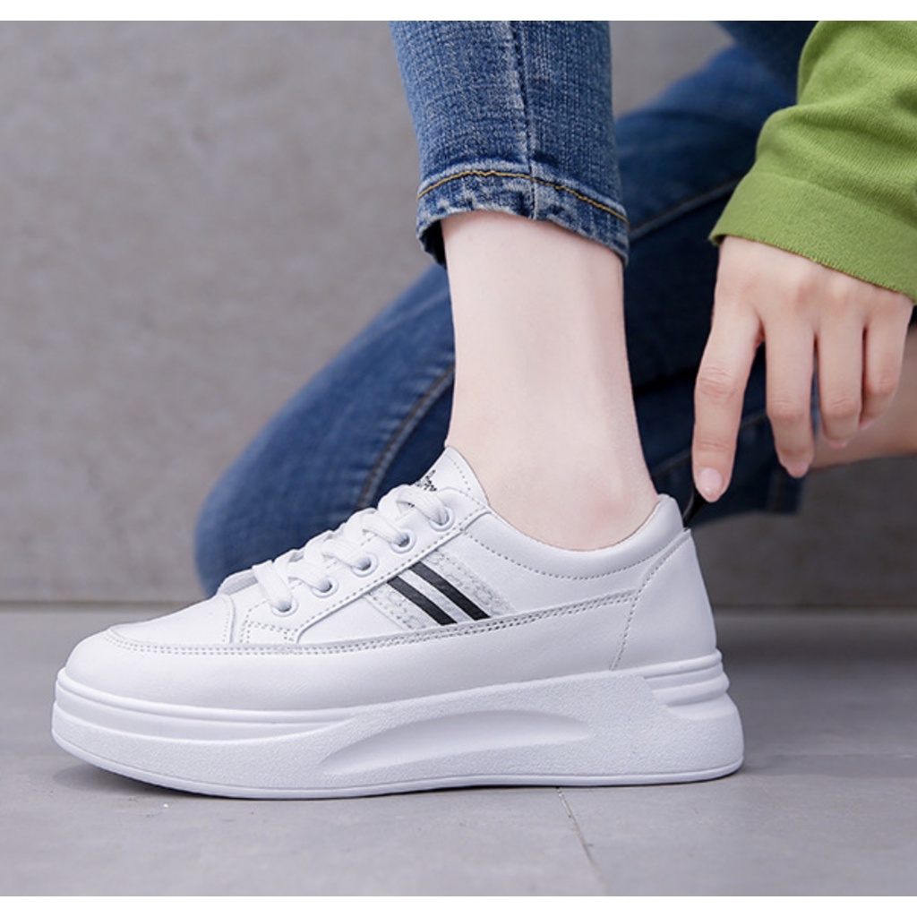 Giày nữ thể thao sneaker đi học đi làm đẹp đế cao big size trắng đen giá rẻ đế độn MS 103