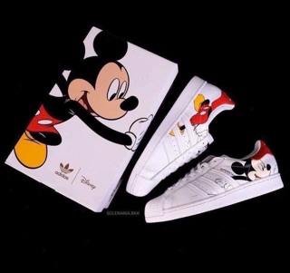 Giày adidas